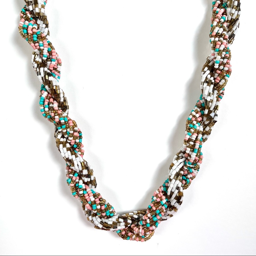 Vintage Chic Beaded Necklace